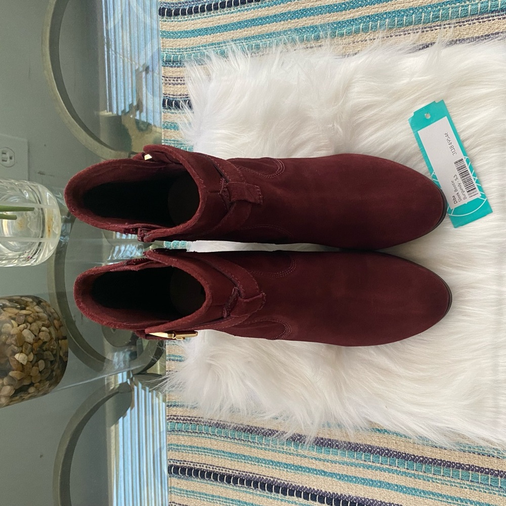Diba sleek booties burgundy suede ankle boots - Picture 3 of 15